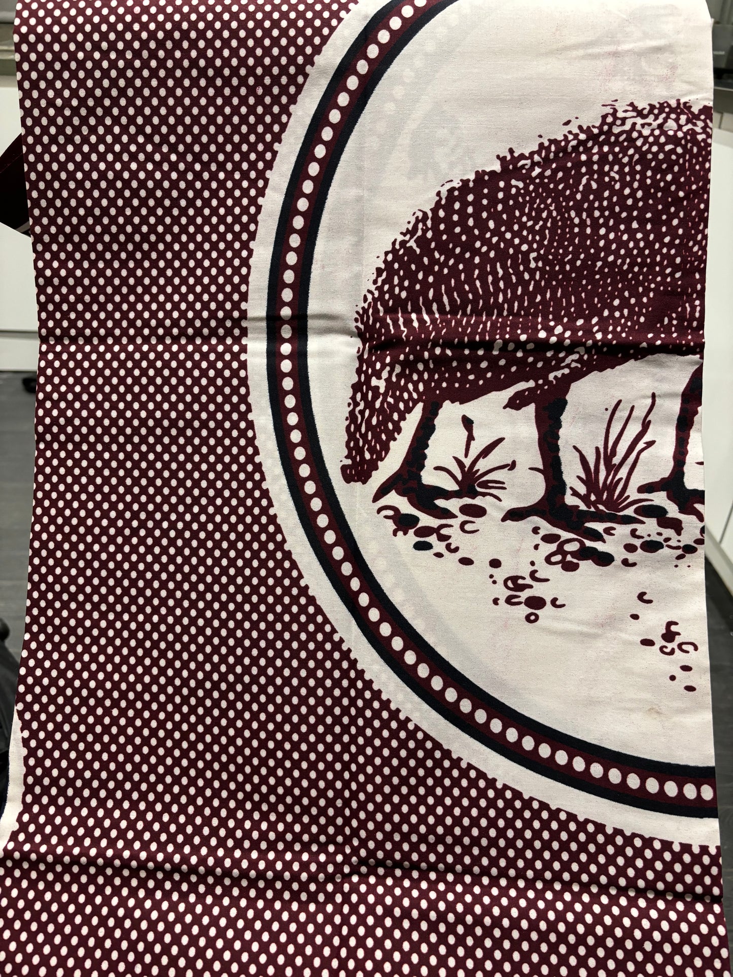 Maroon impangela cloth