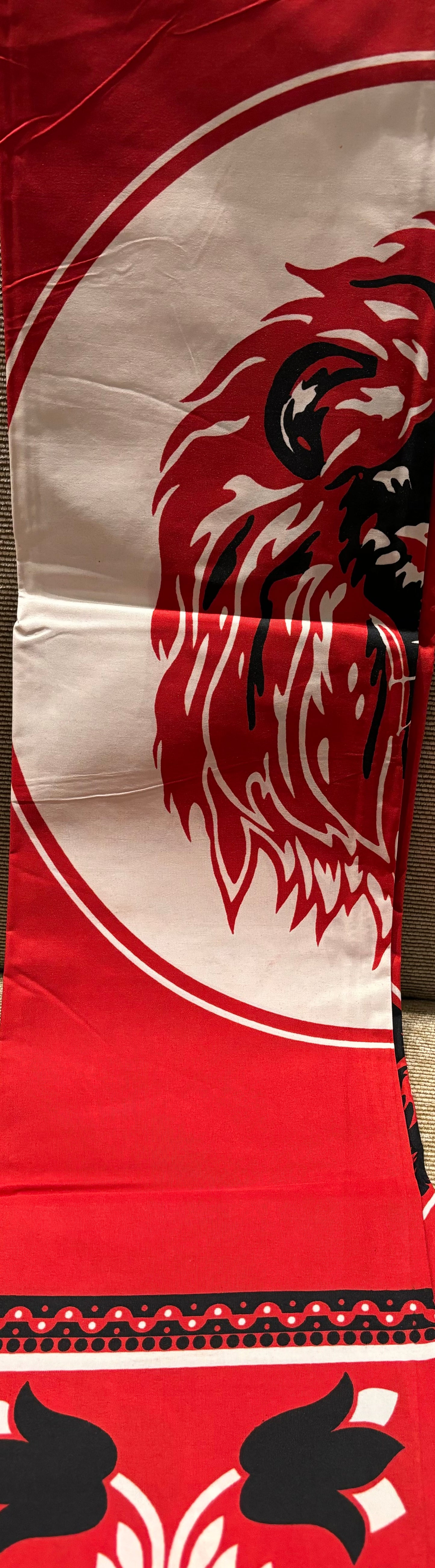 Red Lion ancestral cloth